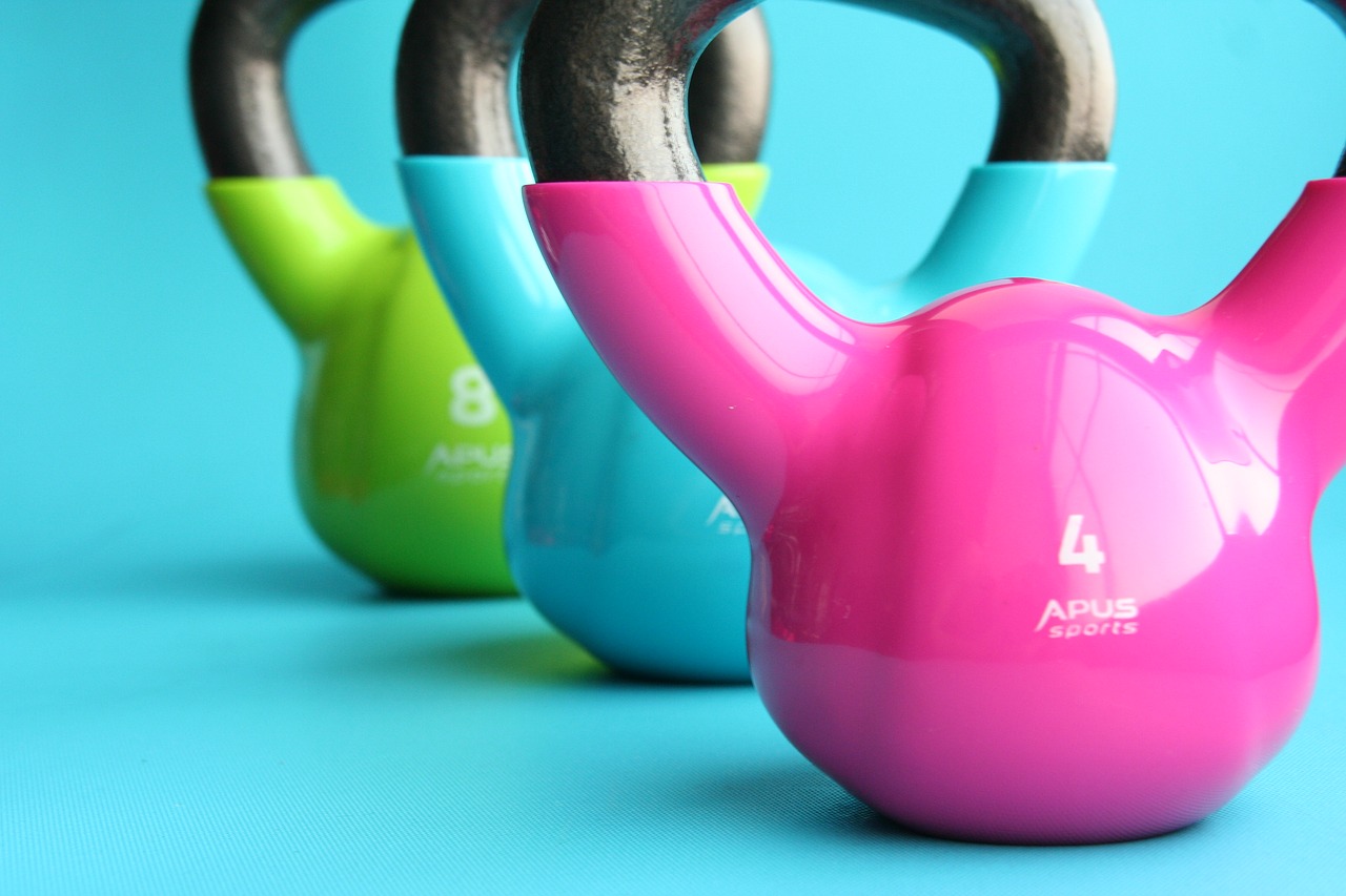 Kayla 2025 itsines kettlebell